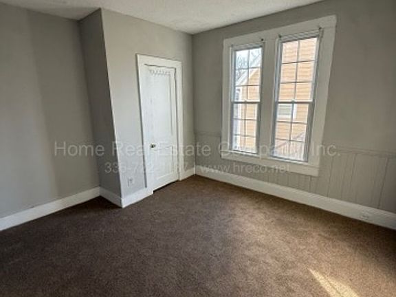 3rd image of 1012 Apple St