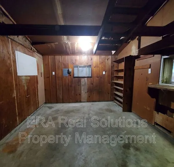 2906 Woodgrove Dr — Photo 6