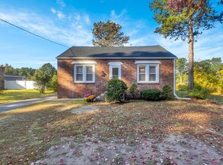 194 Lockhouse Rd, Westfield, MA 01085