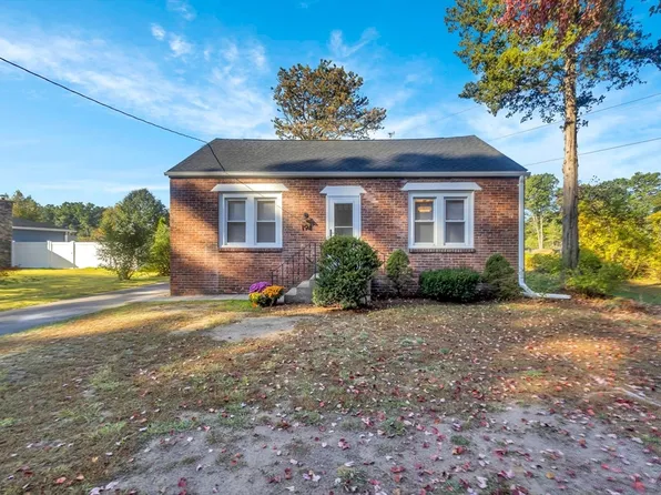 194 Lockhouse Rd, Westfield, MA 01085