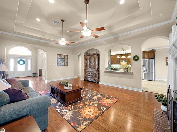 4th image of 801 Medinah