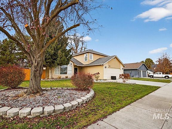 2nd image of 1149 N Watson Way