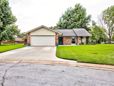 2329 Single Tree Ln, Enid, OK, 73703