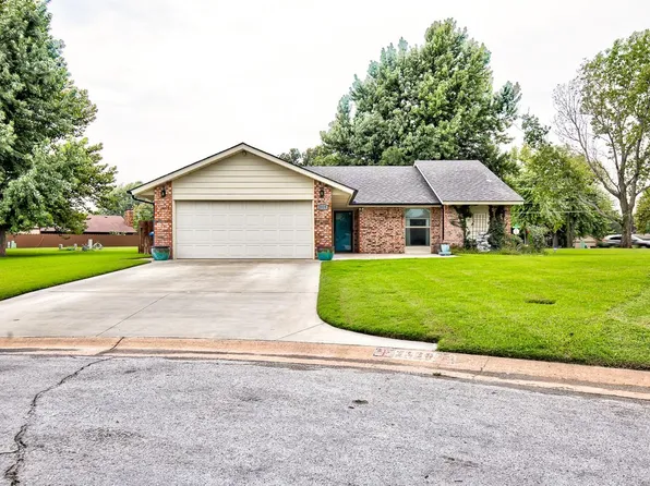 2329 Single Tree Ln, Enid, OK 73703