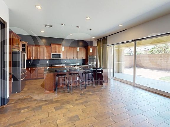 5th image of 10651 E Pivitol Ave