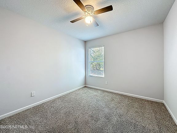 2nd image of 2432 W EDGEWOOD Avenue