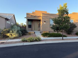 17 Paseo Luna Blanca, Santa Fe, NM 87508