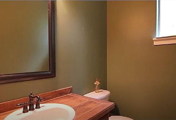 5th image of 175 NE Stonebriar Ln