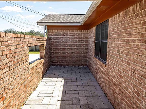 5th image of 323 N 57th Ave