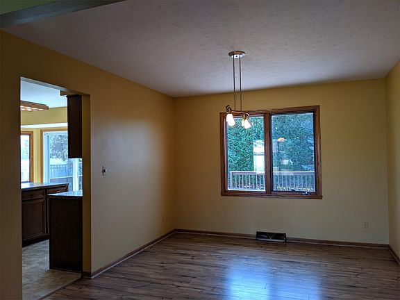 4th image of 7023 Thomas Dr