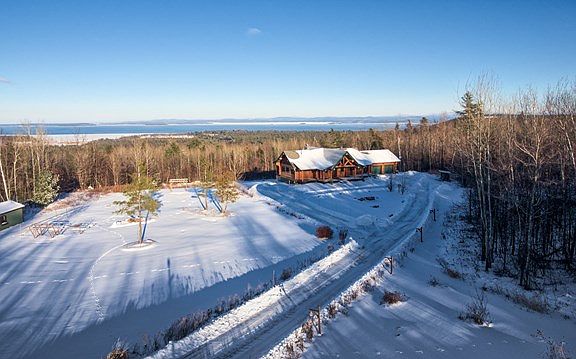 3rd image of 67 Virginia Dr