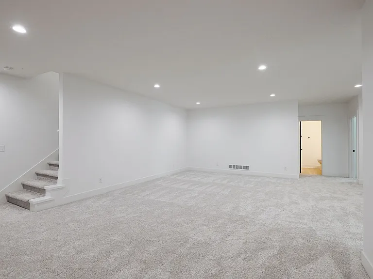 4917 Spire St — Photo 31