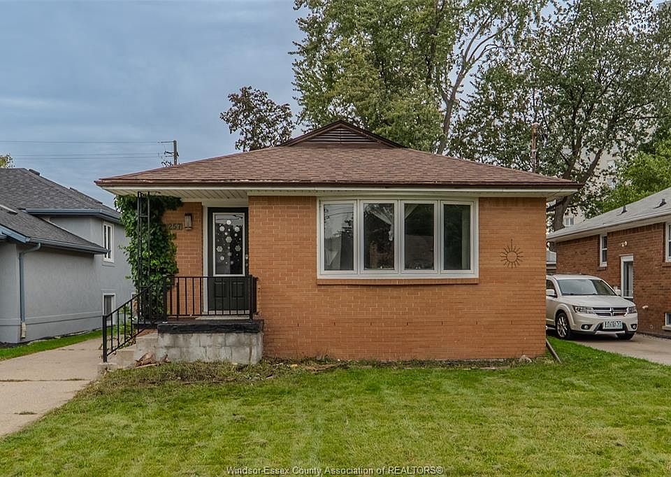1st image of 257 Dieppe St
