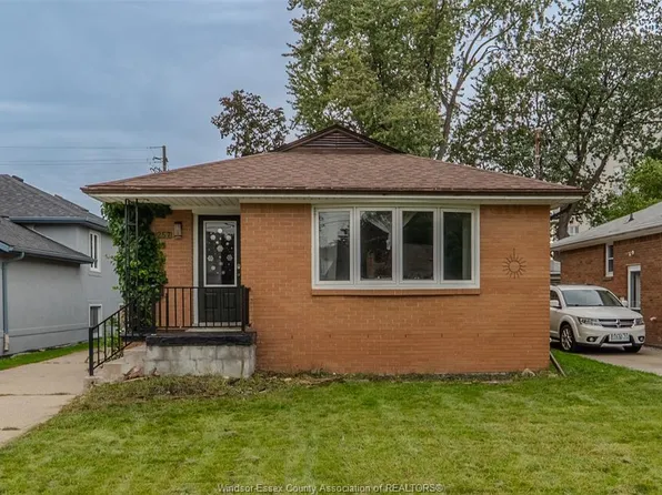257 Dieppe St, Windsor, ON N8S 3V1