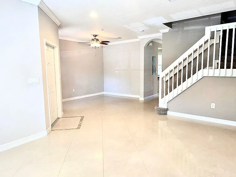 2851 W Prospect Rd #1102 — Photo 4