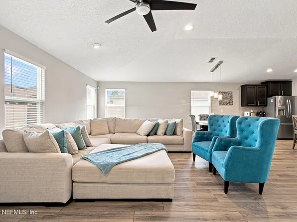 454 NORTHSIDE Drive S, Jacksonville, FL 32218