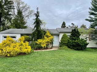 255 Colfax Rd, North Brunswick, NJ 08902