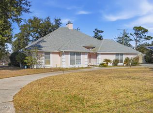 2400 Bayview Ave, Panama City, FL 32405