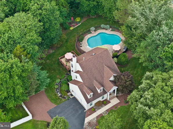 46 Harvey Jones Dr, Jackson, NJ 08527