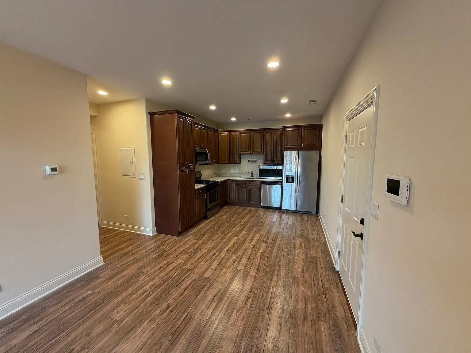 2 bed, $1,550 — Photo 3