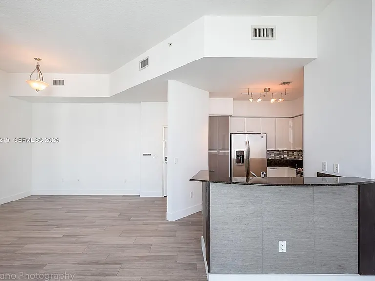 7900 Harbor Island Dr #Penthouse 23 — Photo 12