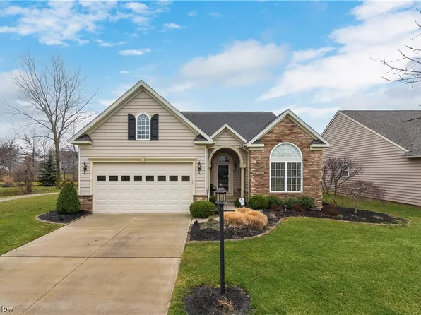 39189 Hawthorne Dr, Avon, OH 44011