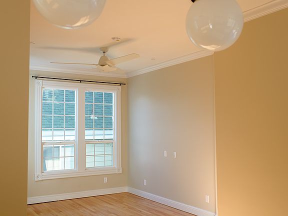 2nd image of 3835-3837 Buell St