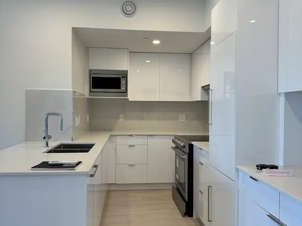 (undisclosed Address), Vancouver, BC V5R 4H3