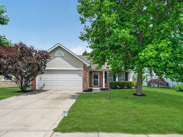 12208 Weathered Edge Dr, Fishers, IN 46037