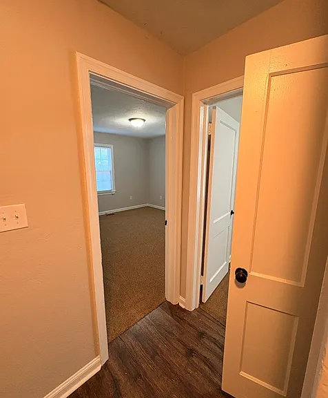 84 Madison Ln N — Photo 20