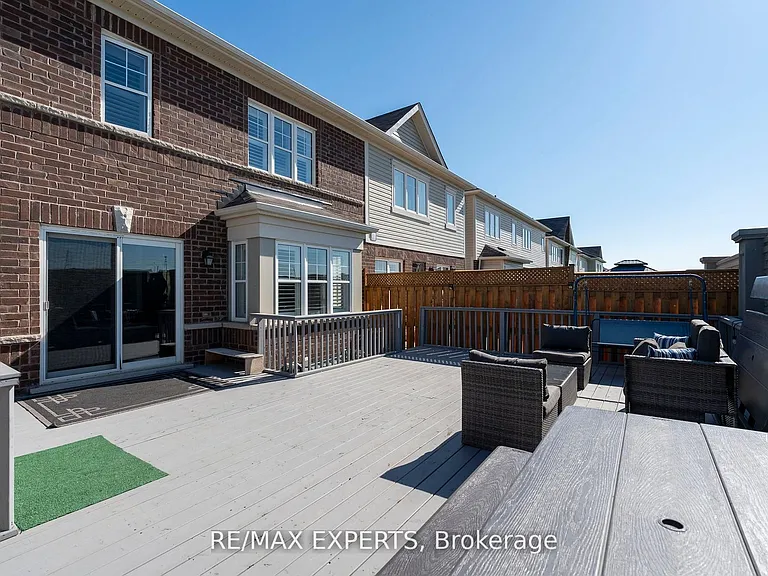 56 Donlamont Cir — Photo 38
