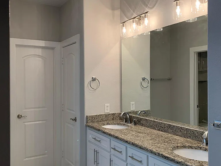 620 S Greenville Ave — Photo 7