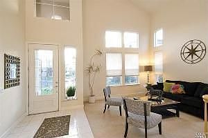 3rd image of 20 Heritage Ct
