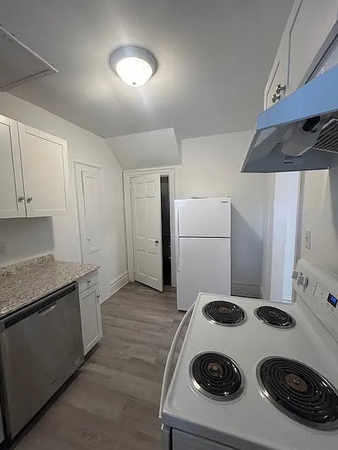 2 bed, 972 sqft, $1,395 — Photo 4