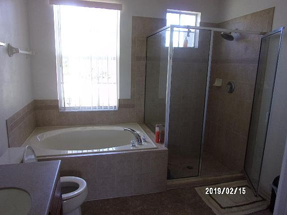 5th image of 4117 SW Macad St
