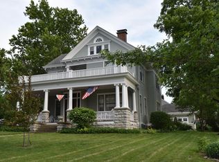 433 W Locust St, Paris, MO 65275