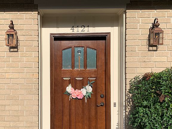 3rd image of 4121 Aqua Vista Dr