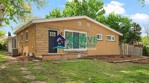 36665 Angeline Cir Photo 1