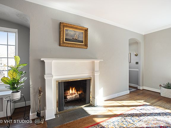 2nd image of 556 Greenwood Ave