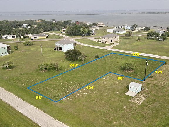 2nd image of 588-589 600 Bayview Dr