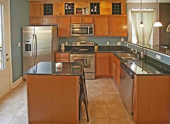 You'll Love this kitchen and the tons of storage space. Plus