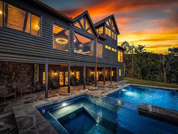 3rd image of 509 Wisteria Ln
