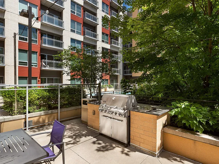 Domain Grill Stations