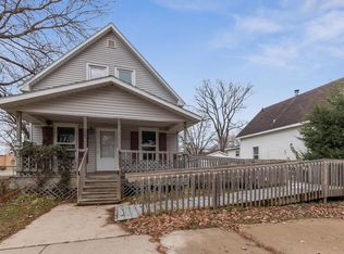 1139 8th St NW, Cedar Rapids, IA 52405