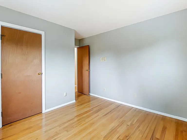 415 Rustic Ct — Photo 26