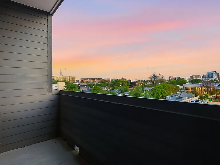 719 E Locust St #4107 — Photo 52