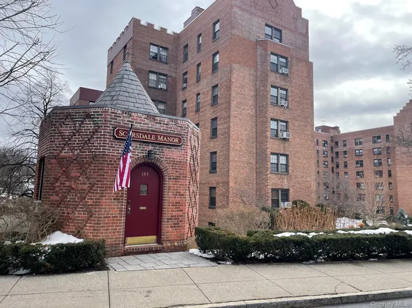 192 Garth Rd APT 4N, Scarsdale, NY 10583