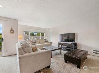 20617 28th Ave W APT F8, Lynnwood, WA