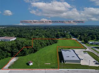 1915 Schram Ave, Hillsboro, IL 62049