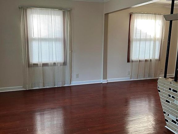 2nd image of 1223 Darr Dr